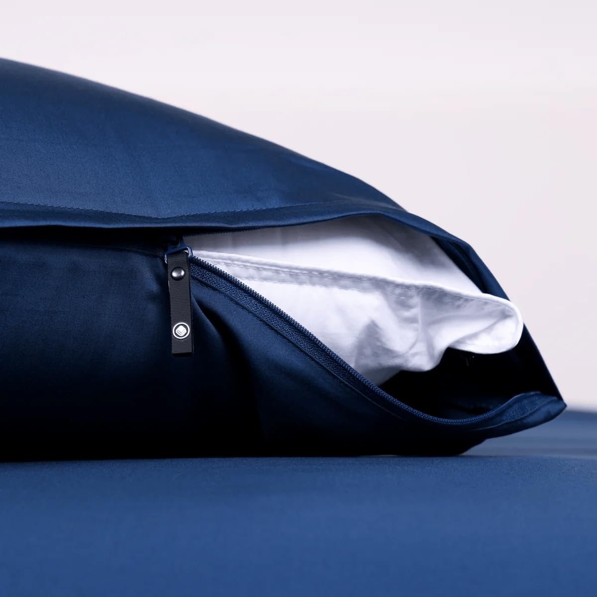 THE LAD COLLECTIVE Invisible Zip Pillow Cases (2 Pack), Sleek Zipper Pillow Covers, Standard Size Pillowcase for Luxury Bedding - Atlantic
