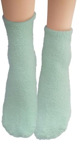 Earth Therapeutics Aloe Vera Socks – Infused w/Aloe Vera & Vitamin E – Helps Dry Feet, Calluses, Dead Skin – Use w/Lotion – Green/Confetti – 2 Pairs