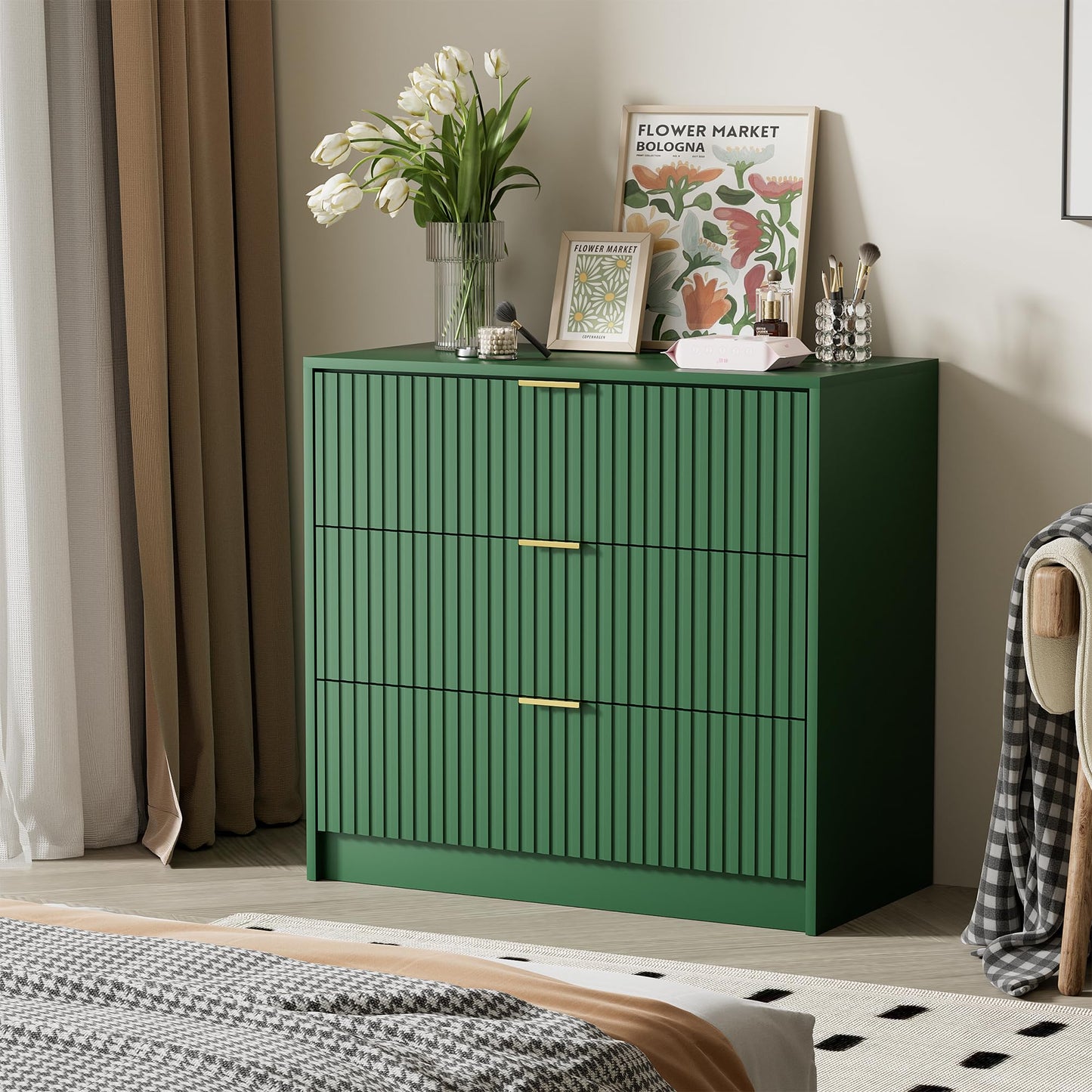 Furniway Green Dresser for Bedroom, Modern Dresser with 3 Drawers and Smooth Slides, Wide Chest of Drawers with Golden Handles for Bedroom, Living Room, Closet, 15.7" D x 31.5" W x 29.6" H